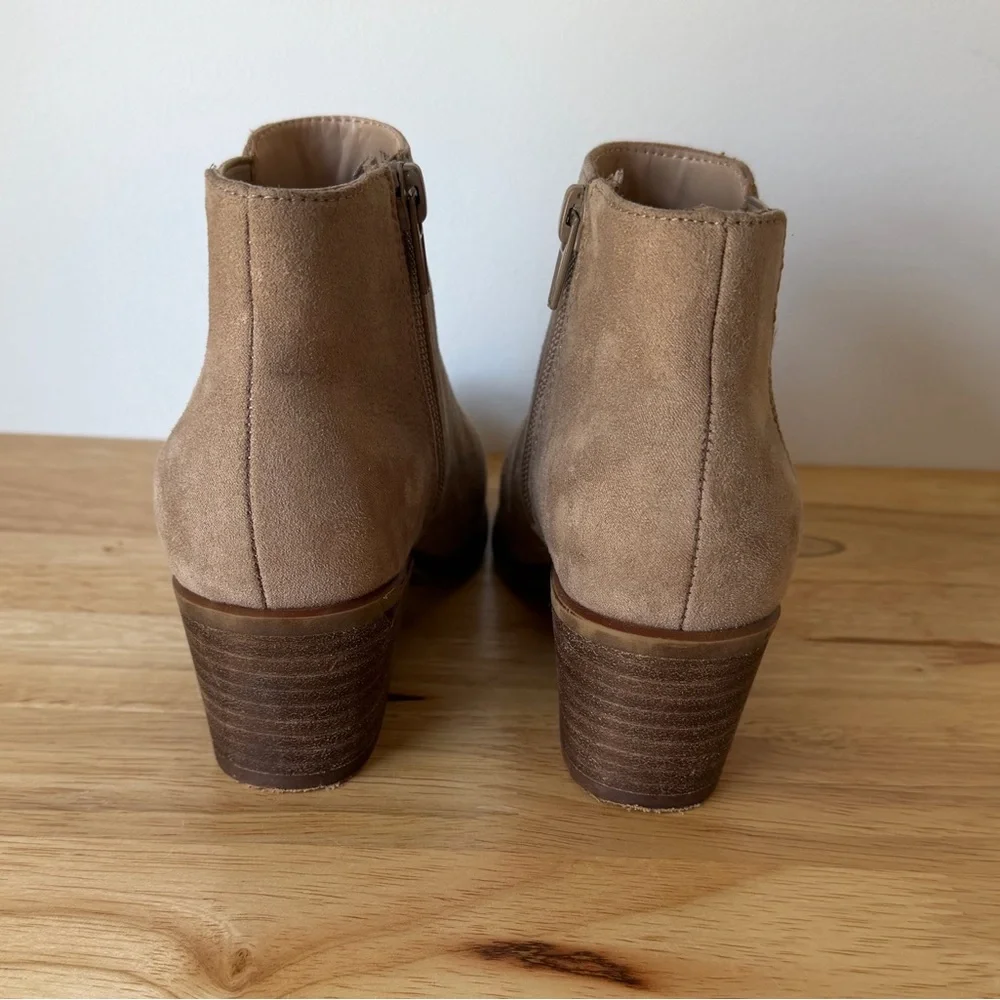 Girls boots / shoes, size 13